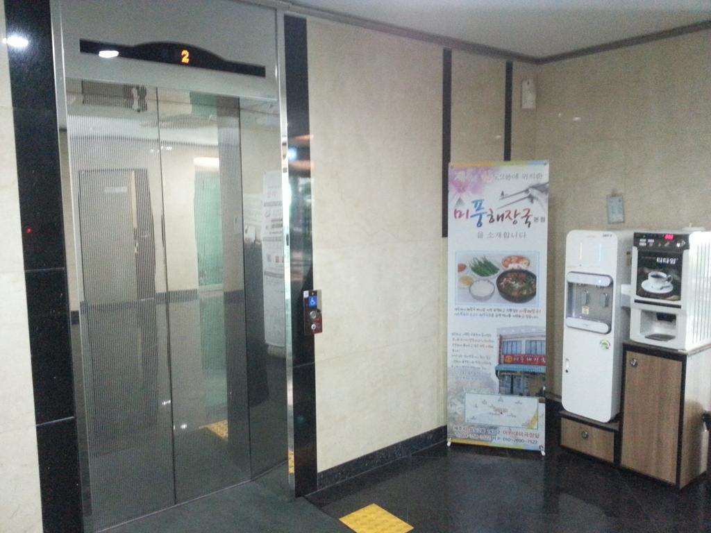 Hotel W Shinjeju Exteriör bild