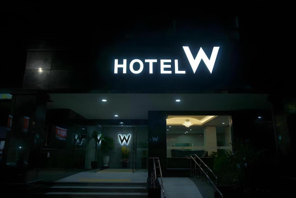 Hotel W Shinjeju Exteriör bild