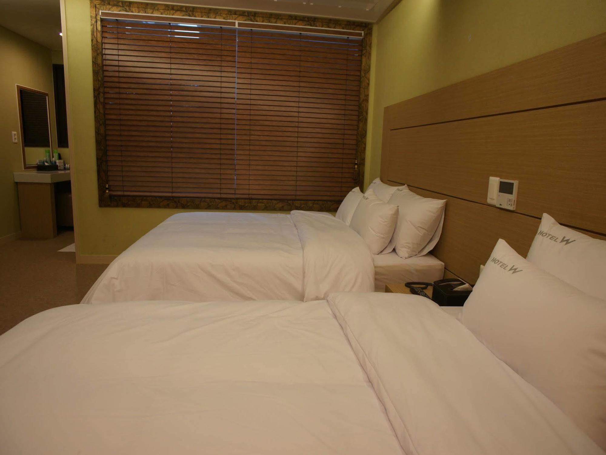 Hotel W Shinjeju Exteriör bild